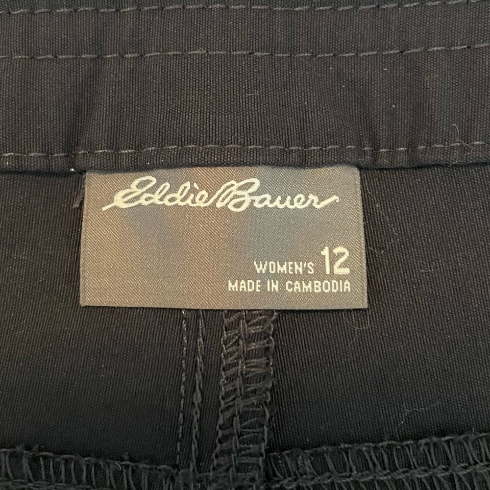 NWOT Eddie Bauer Tech Capri Pants Women’s 12 Black Utility Outdoor Hiking Cinch - Picture 13 of 16